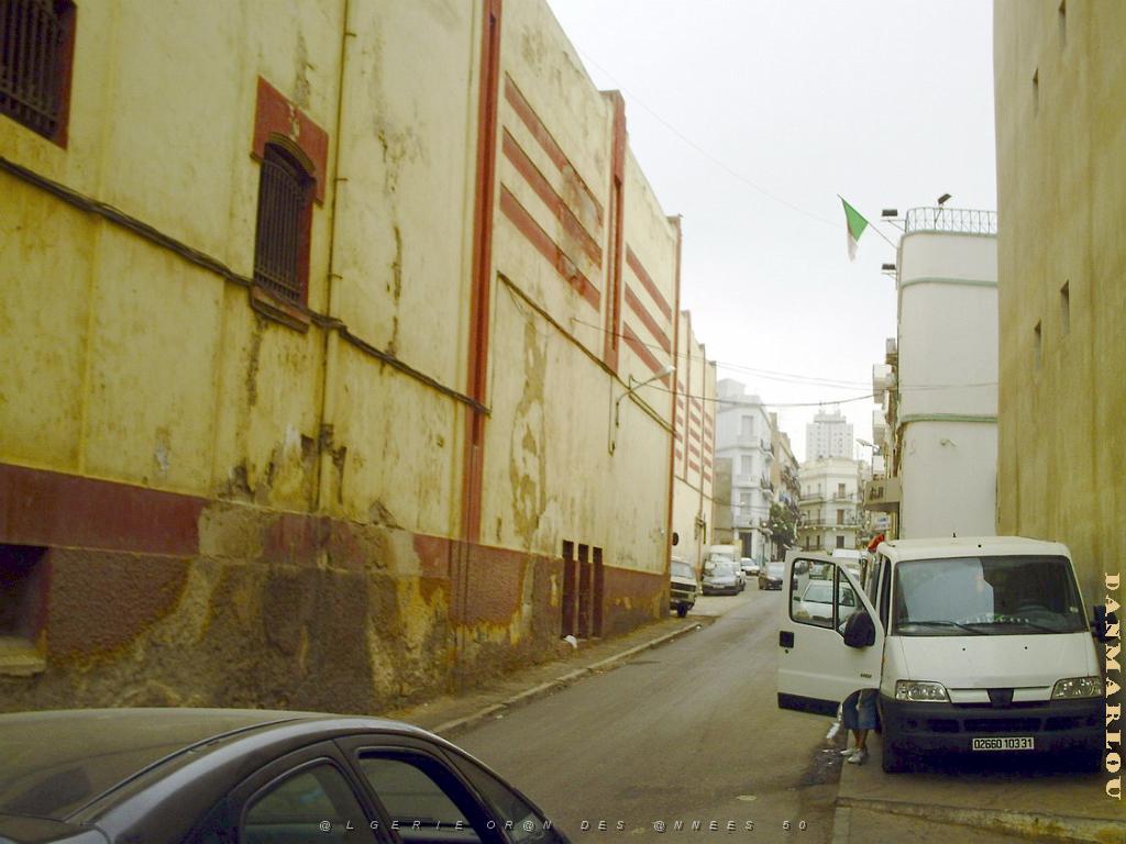 rue Dufour la cave seneclose .jpg